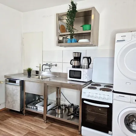 Meribu F85-87 Fuer Monteure Und Arbeiter Apartament *