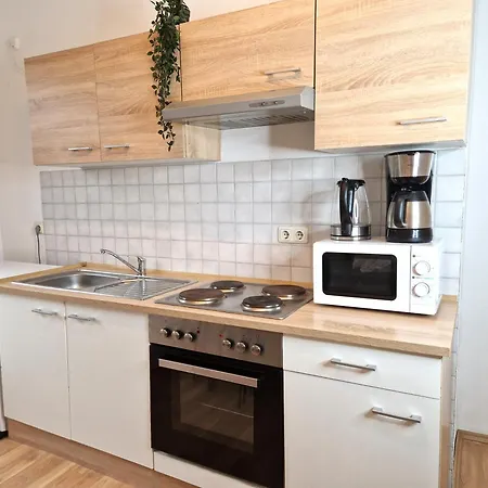 Apartament Meribu F85-87 Fuer Monteure Und Arbeiter *