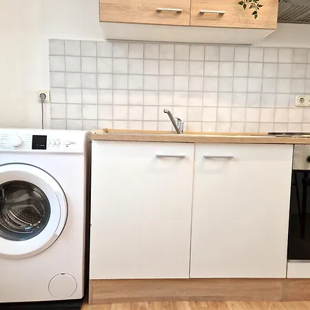 Apartament Meribu F85-87 Fuer Monteure Und Arbeiter *