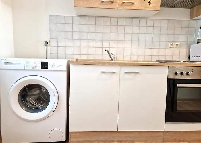 Appartamento Meribu F85-87 Fuer Monteure Und Arbeiter *